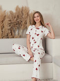 Beyaz Üzerine Kırmızı Kalp Desenli Kadın Pijama Takımı